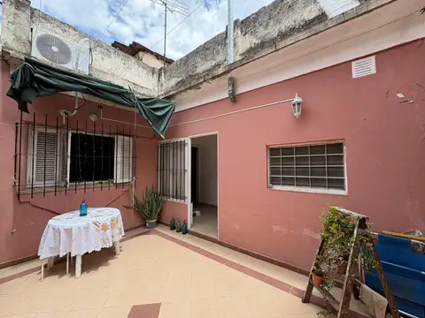 Casa de pasillo unico en Refinerias