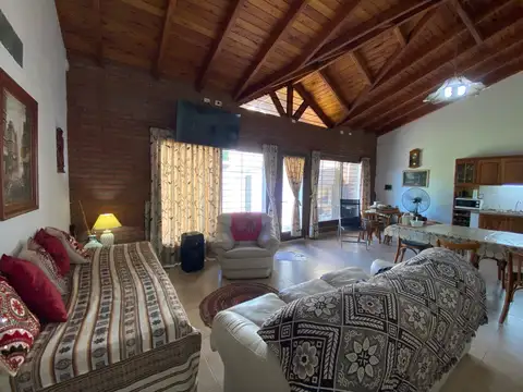 Casa 3 ambientes con 3 baños