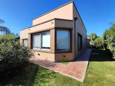 Casa en Venta en La Candida Club de Campo, USD 180.000