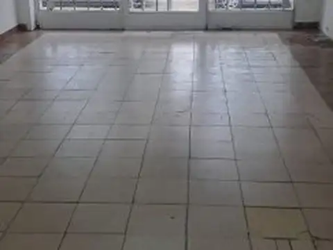 Local en Alquiler en Alvear, $ 390.000