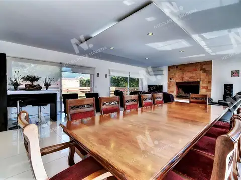 Casa 5 ambientes con 5 baños