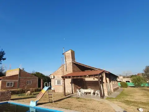 CASA EN VENTA CON PILETA, EL MORO, MARCOS PAZ