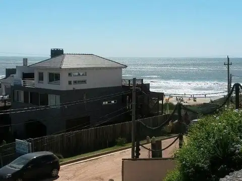 HOTEL 4 ESTRELLAS CON PARADOR DE PLAYA