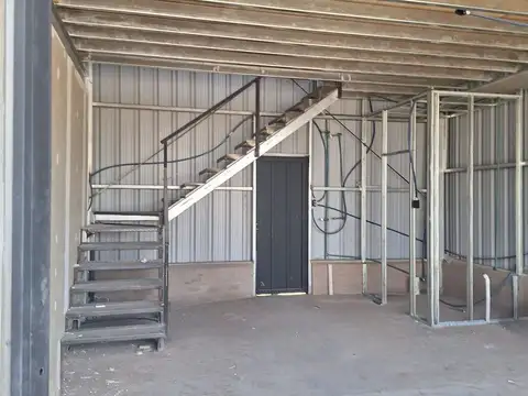 6 locales comerciales en Corona Martínez 1393