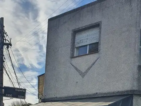 LOCAL A LA CALLE EN OLIVOS