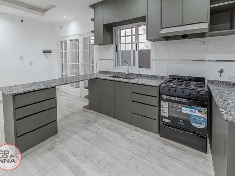 Depto Tipo Casa 3 ambientes con 2 baños
