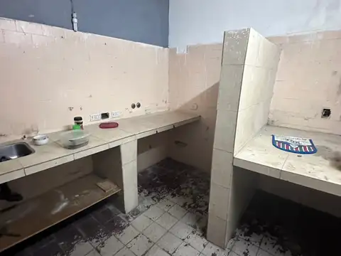 Local en Venta 50 años