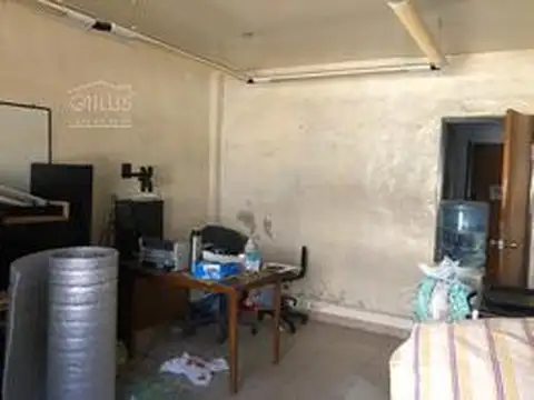 Galpon en Venta en Pompeya, USD 220.000