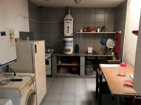 Galpon en Venta en Lanus, USD 250.000