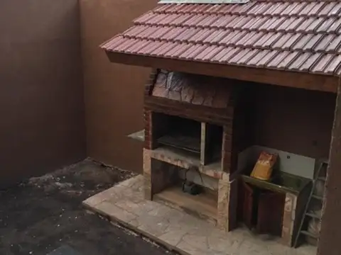 Depto Tipo Casa en Venta de 4 ambientes