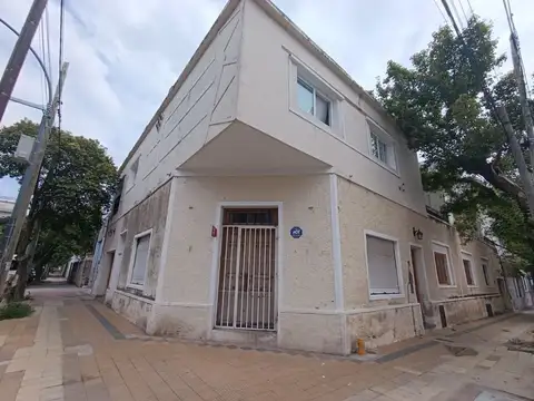 Se vende local en alto alberdi Córdoba capital
