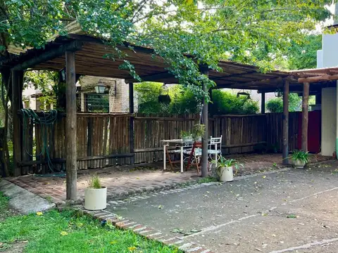 Calle Del Pilar, a mts. Ruta 7