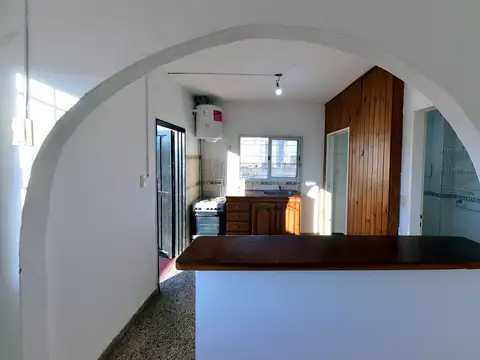 Depto Tipo Casa 3 ambientes con 1 baño