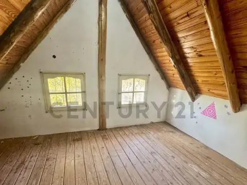 Casa en Venta con 3 cocheras