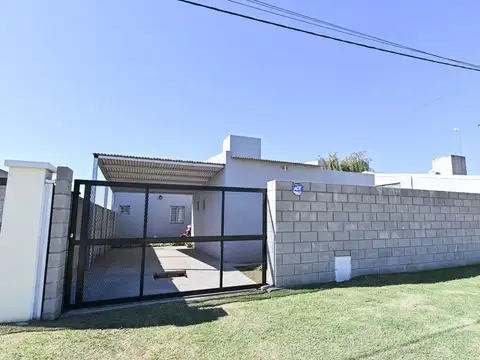 CASA EN VENTA 2/3 DORM. EXCELENTE ESTADO