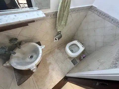 Casa Venta 4 Ambientes en Dos Plantas con patio  San Fernando