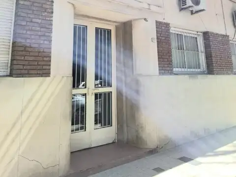 Sarandí 1200, Piso PB