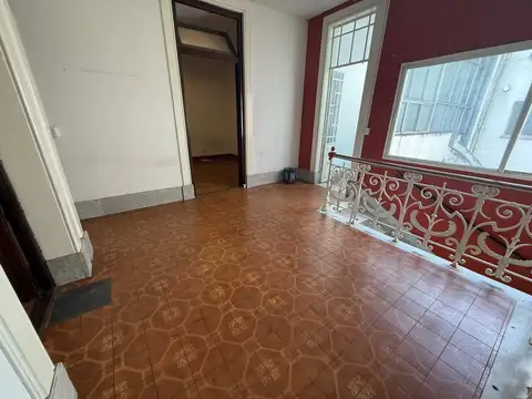 Oficina en Alquiler 60 años