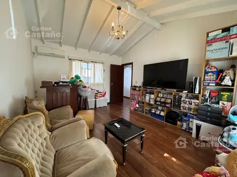 Depto Tipo Casa en Venta en La Lucila-Vias/Maipu, USD 220.000