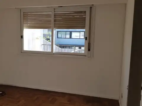 Depto Tipo Casa en Venta 52 años