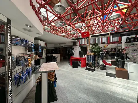 Local en Venta 40 años