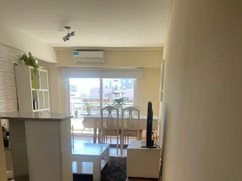 Bucarelli 1900, Piso 8