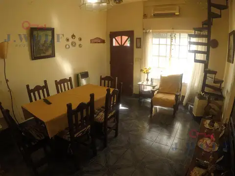 Depto Tipo Casa en Venta de 3 ambientes