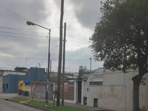 Casa 2 ambientes con 2 baños