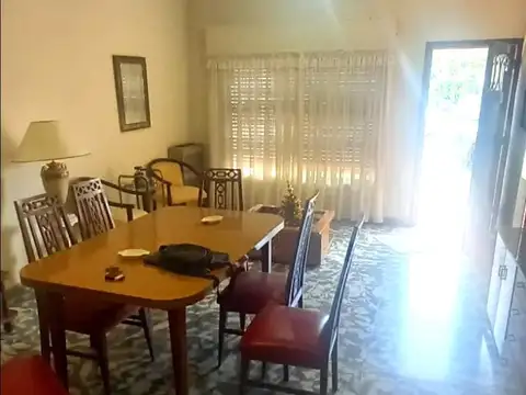 Casa en Venta en Castelar Sur, USD 145.000