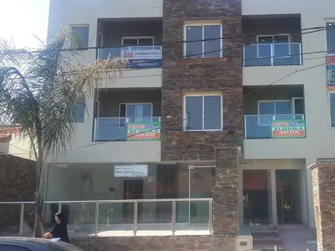 Local - Lomas De Zamora