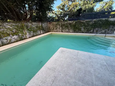 Avenida Centenario al 1800