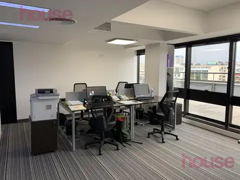 Oficina en Venta al Este