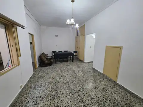 Depto Tipo Casa en Alquiler de 2 dormitorios