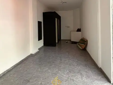 Local en Alquiler en Centro, $ 460.000