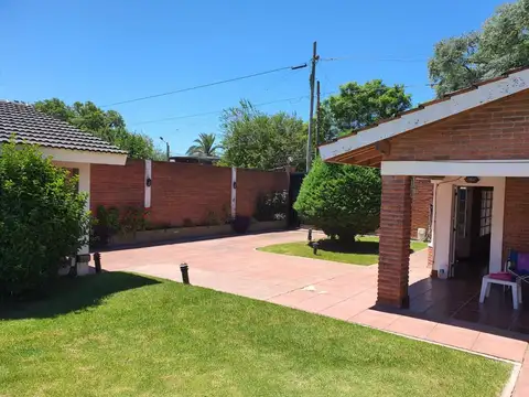 Casa en Venta con 1 cochera