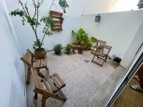 Depto Tipo Casa 4 ambientes con 1 baño