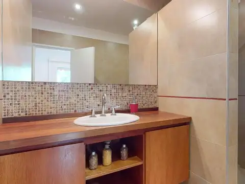 Casa 7 ambientes con 3 baños