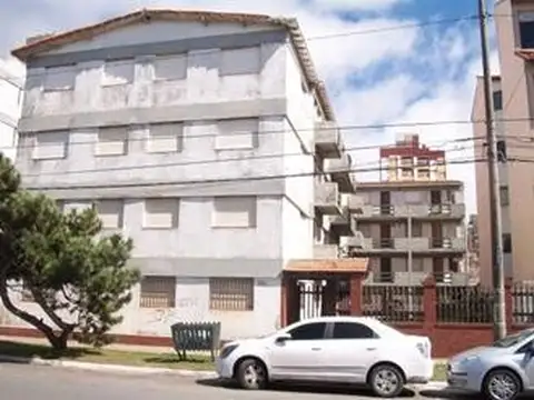 Departamento sobre Costanera con vista al mar