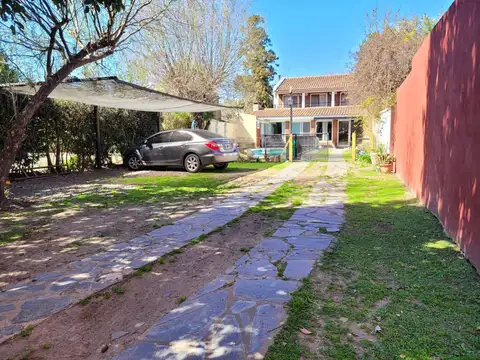 Casa en Venta en Francisco Alvarez, USD 152.000