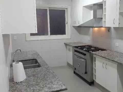 Departamento 5 ambientes con 4 baños