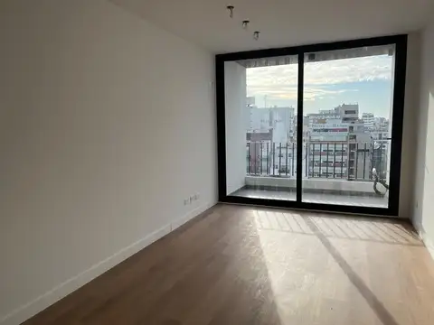 VENTA DEPARTAMENTO MONOAMBIENTE EN NUÑEZ - PISO 10 - LUMINOSO - PISCINA - SUM