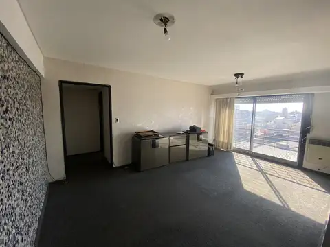 VENTA DEPARTAMENTO 3 AMBIENTES - SAN ISIDRO CENTRO
