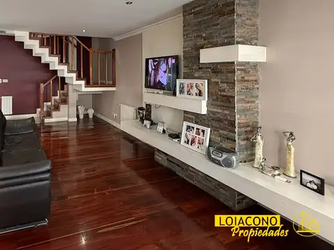 Casa en venta 5 ambientes con jdín, fdo, gje - Saladillo al 5400 - Loiacono Propiedades