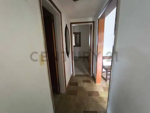 Amplia y Acogedora Casa Familiar con Quincho y Parrilla en  Barrio Caisamar