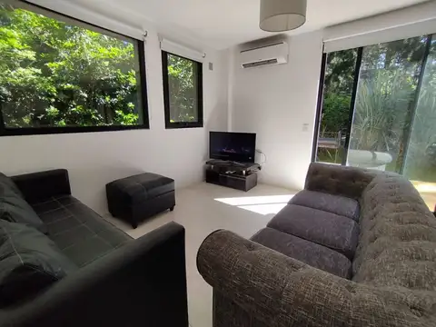 Depto Tipo Casa en Venta con 1 cocheras