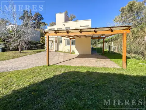 Casa en Alquiler de 3 dormitorios