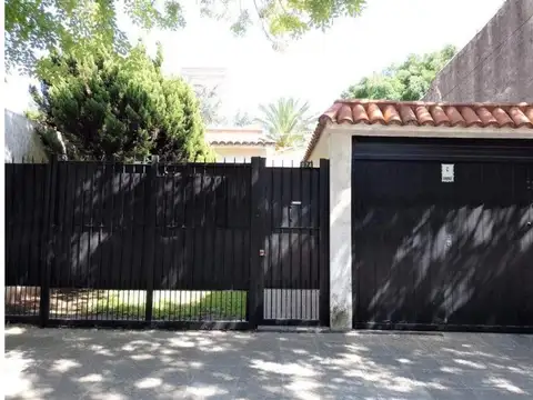 Chalet en venta de 2 dormitorios c/ cochera en Muñiz