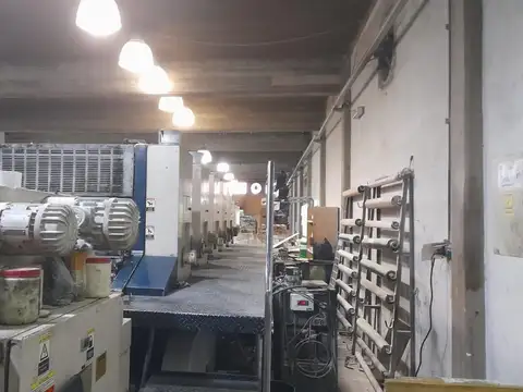 Galpon en Venta 8  mts Frente