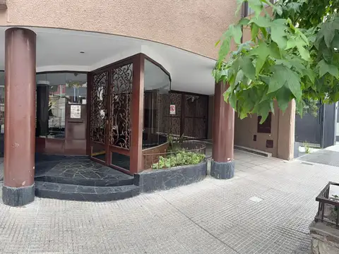 San Lorenzo 2500, Piso 6