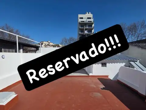 Venta de PH de 3 amb. con terraza en Parque Avellaneda